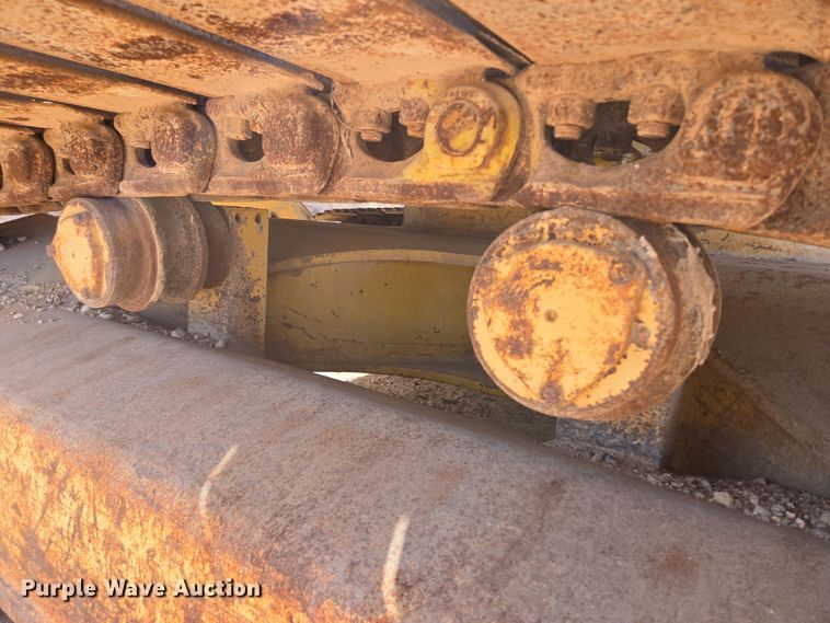 image for item ED2476 1990 Komatsu PC300LC-5L excavator