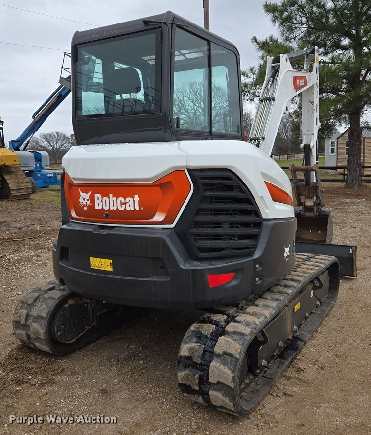 image for item ED2483 2021 Bobcat E60 R2- Series mini excavator