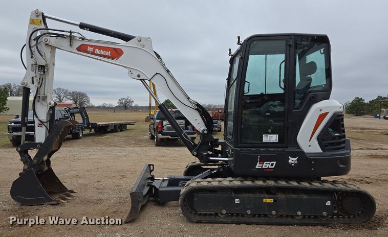 image for item ED2483 2021 Bobcat E60 R2- Series mini excavator