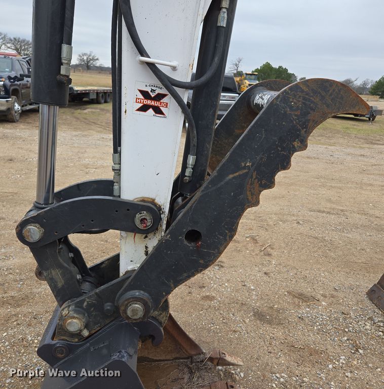 image for item ED2483 2021 Bobcat E60 R2- Series mini excavator