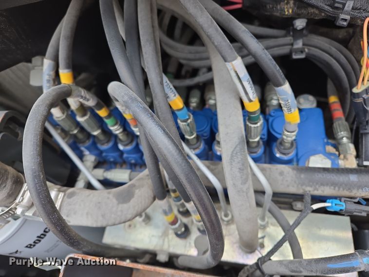 image for item ED2483 2021 Bobcat E60 R2- Series mini excavator