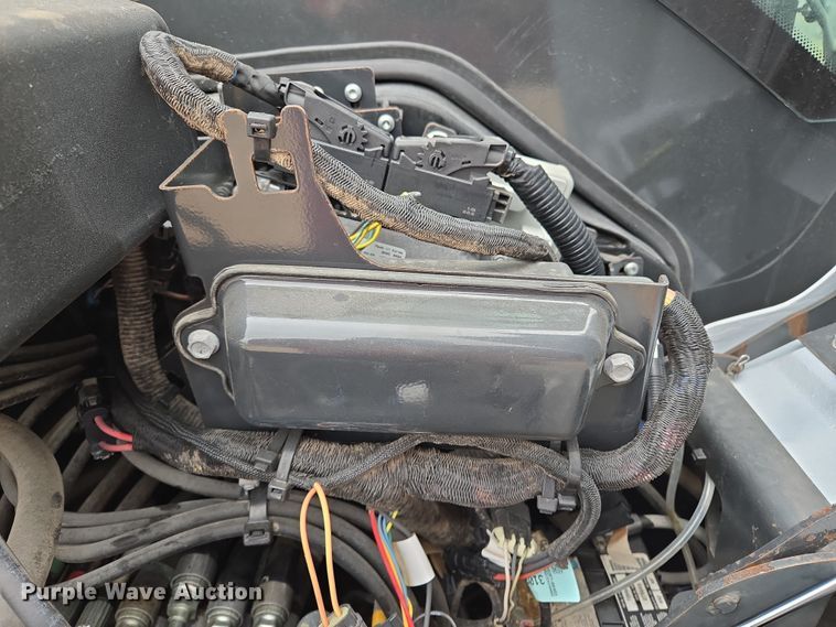 image for item ED2483 2021 Bobcat E60 R2- Series mini excavator