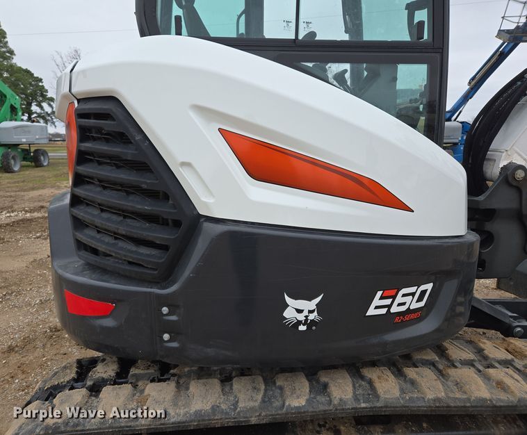 image for item ED2483 2021 Bobcat E60 R2- Series mini excavator