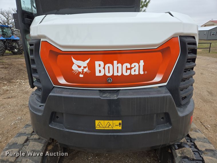 image for item ED2483 2021 Bobcat E60 R2- Series mini excavator