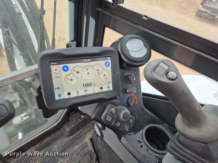 image for item ED2483 2021 Bobcat E60 R2- Series mini excavator