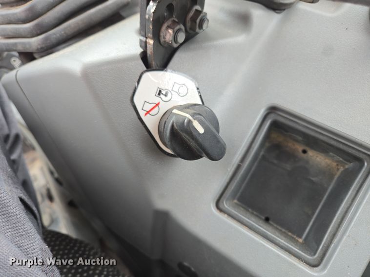 image for item ED2483 2021 Bobcat E60 R2- Series mini excavator