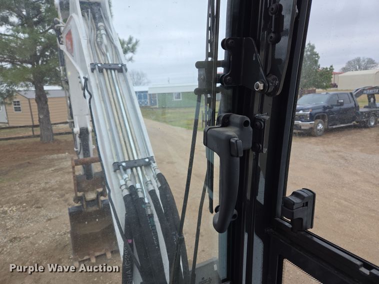 image for item ED2483 2021 Bobcat E60 R2- Series mini excavator