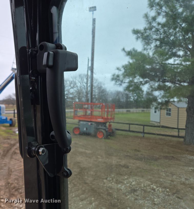 image for item ED2483 2021 Bobcat E60 R2- Series mini excavator