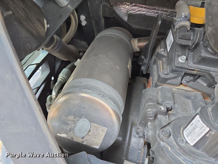 image for item ED2483 2021 Bobcat E60 R2- Series mini excavator