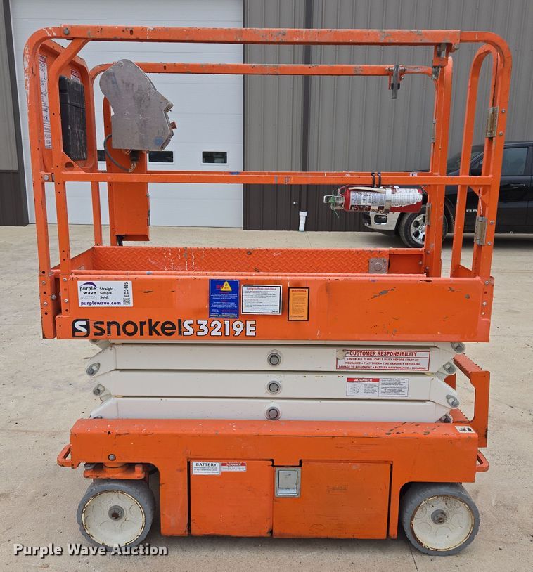 image for item ED2485 2019 Snorkel S3219E scissor lift