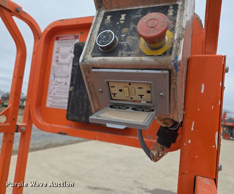 image for item ED2485 2019 Snorkel S3219E scissor lift