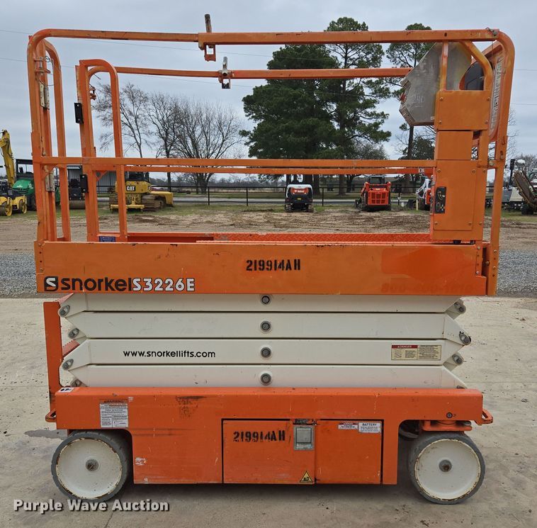 image for item ED2486 2019 Snorkel S3226E scissor lift