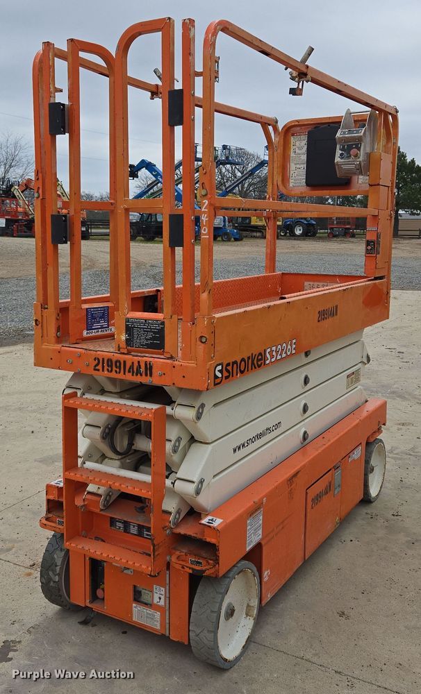 image for item ED2486 2019 Snorkel S3226E scissor lift