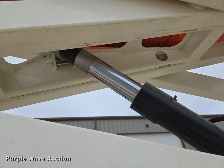 image for item ED2486 2019 Snorkel S3226E scissor lift