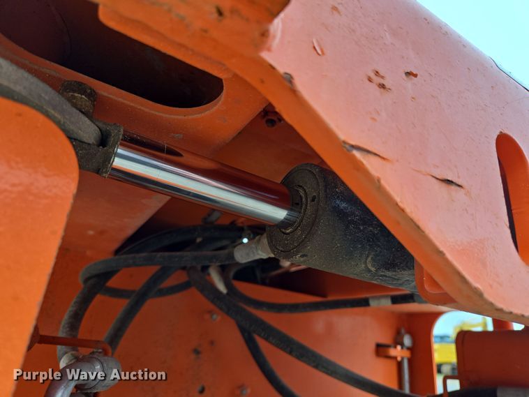 image for item ED2486 2019 Snorkel S3226E scissor lift