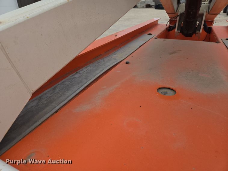 image for item ED2486 2019 Snorkel S3226E scissor lift