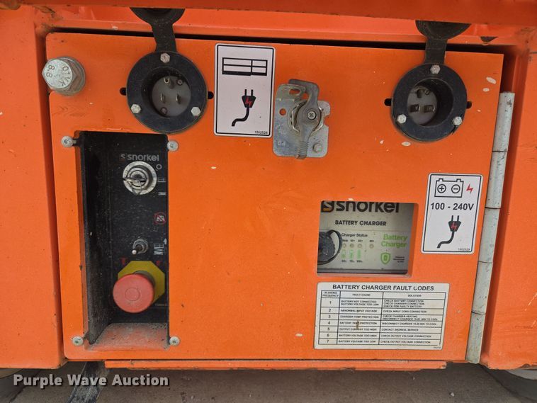 image for item ED2486 2019 Snorkel S3226E scissor lift