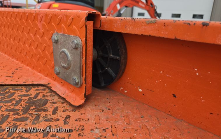 image for item ED2486 2019 Snorkel S3226E scissor lift