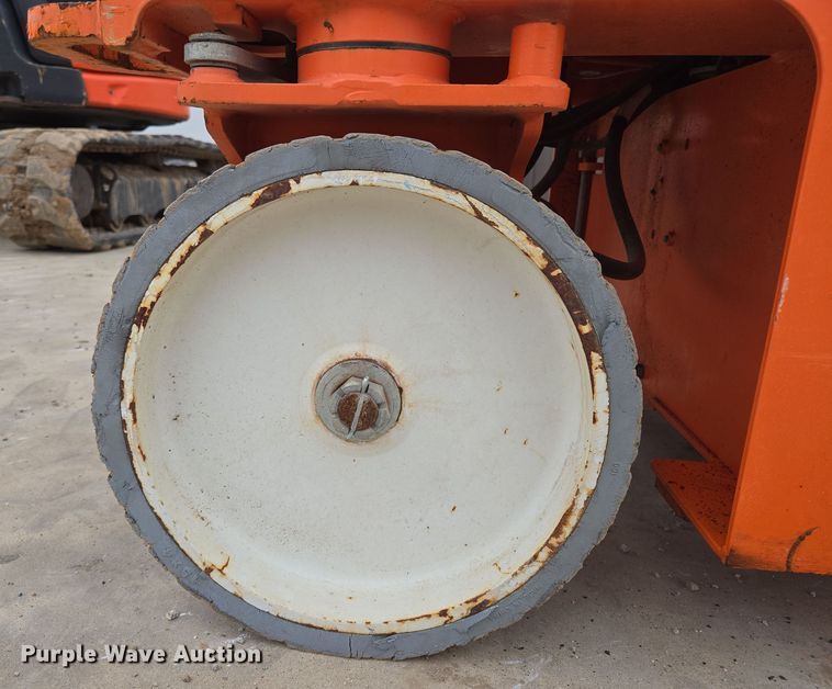 image for item ED2486 2019 Snorkel S3226E scissor lift