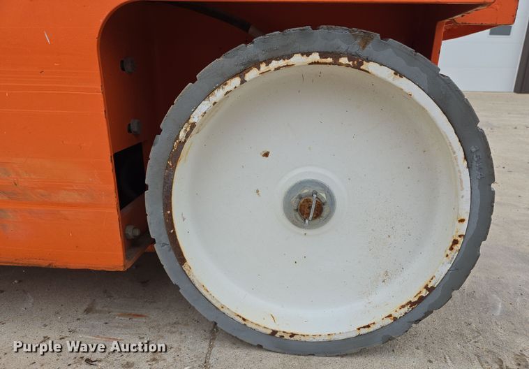 image for item ED2486 2019 Snorkel S3226E scissor lift