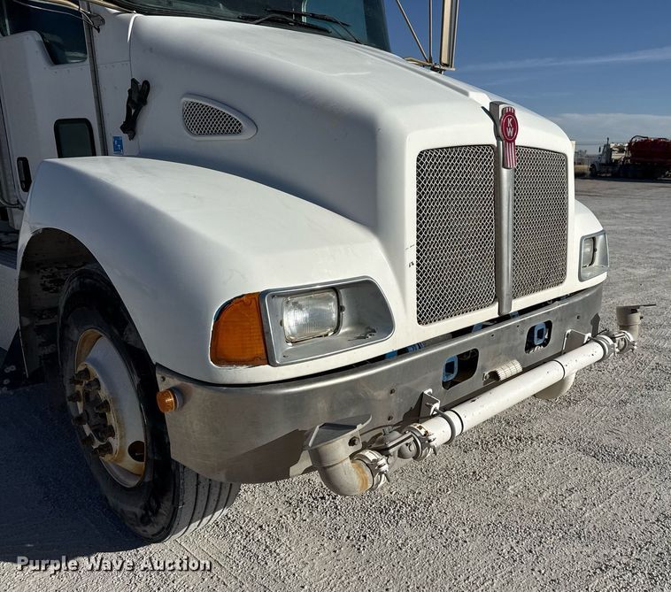 image for item ED5516 2008 Kenworth T370 pressure washer truck