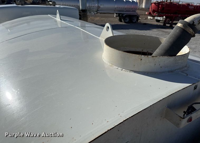 image for item ED5516 2008 Kenworth T370 pressure washer truck