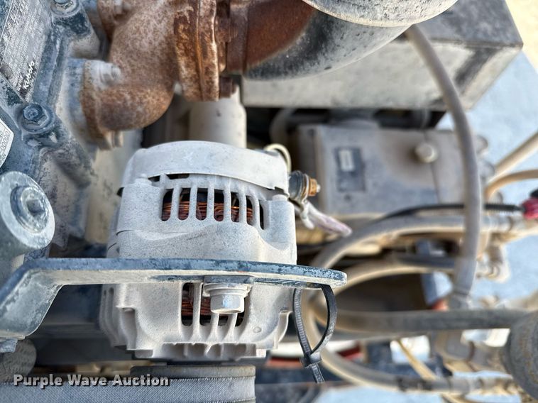 image for item ED5516 2008 Kenworth T370 pressure washer truck