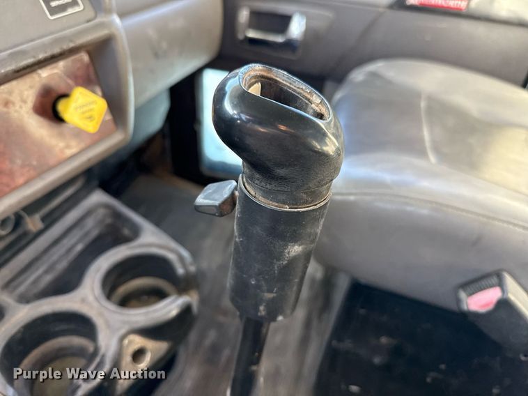 image for item ED5516 2008 Kenworth T370 pressure washer truck