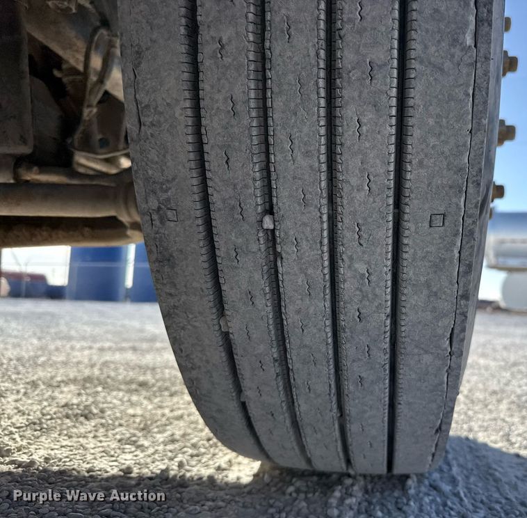 image for item ED5516 2008 Kenworth T370 pressure washer truck