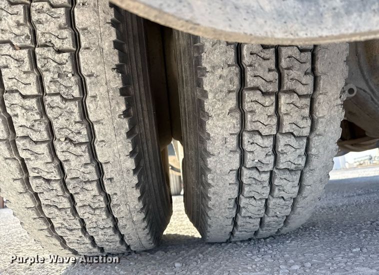 image for item ED5516 2008 Kenworth T370 pressure washer truck