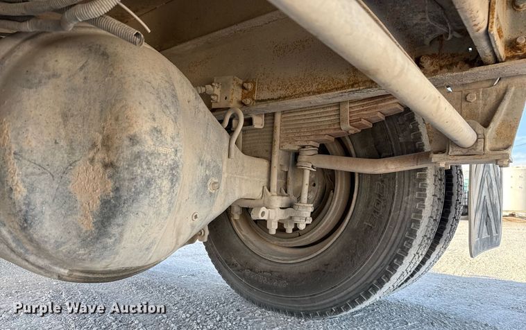 image for item ED5516 2008 Kenworth T370 pressure washer truck