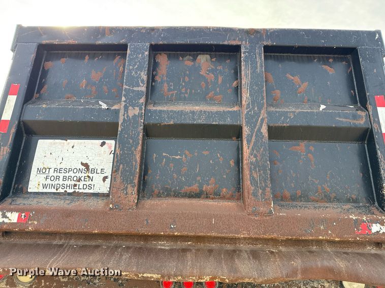 image for item ED5521 2005 Volvo VN dump truck