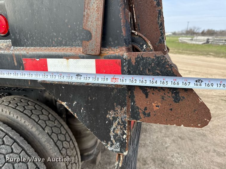 image for item ED5521 2005 Volvo VN dump truck