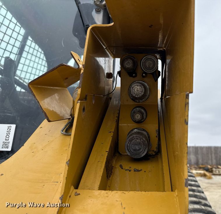 image for item ED5525 2018 Caterpillar 299D2 XHP tracked skid steer loader