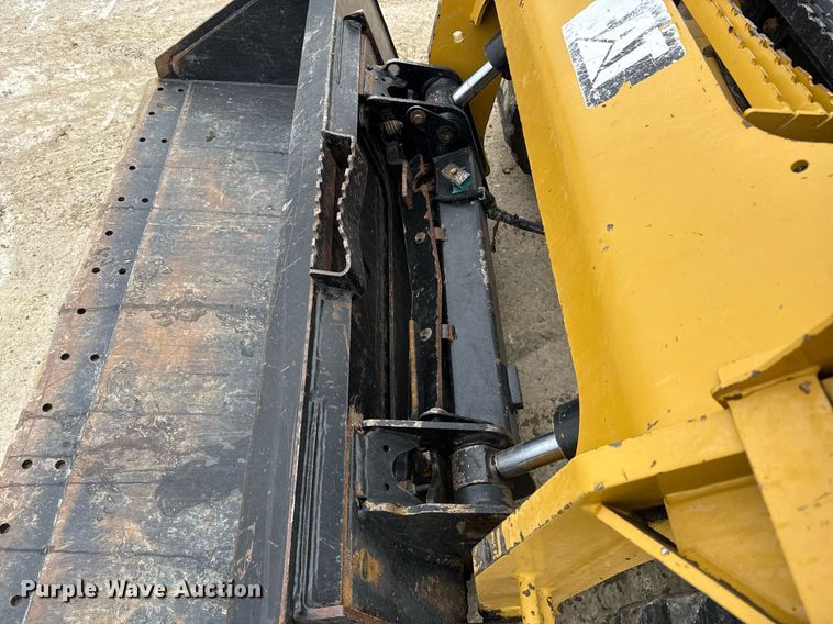 image for item ED5525 2018 Caterpillar 299D2 XHP tracked skid steer loader