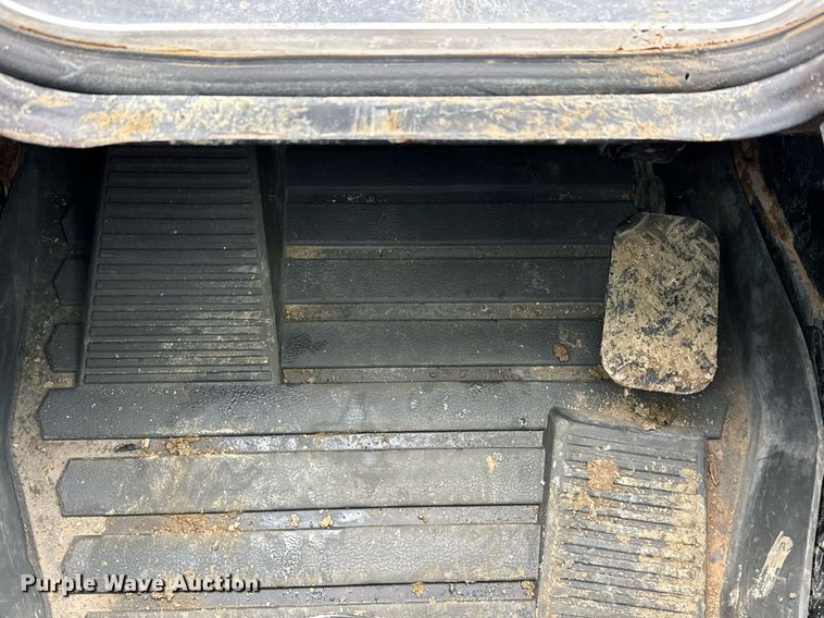 image for item ED5525 2018 Caterpillar 299D2 XHP tracked skid steer loader