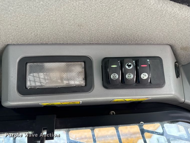 image for item ED5525 2018 Caterpillar 299D2 XHP tracked skid steer loader