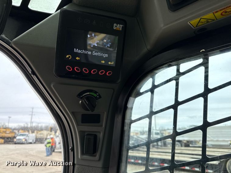 image for item ED5525 2018 Caterpillar 299D2 XHP tracked skid steer loader