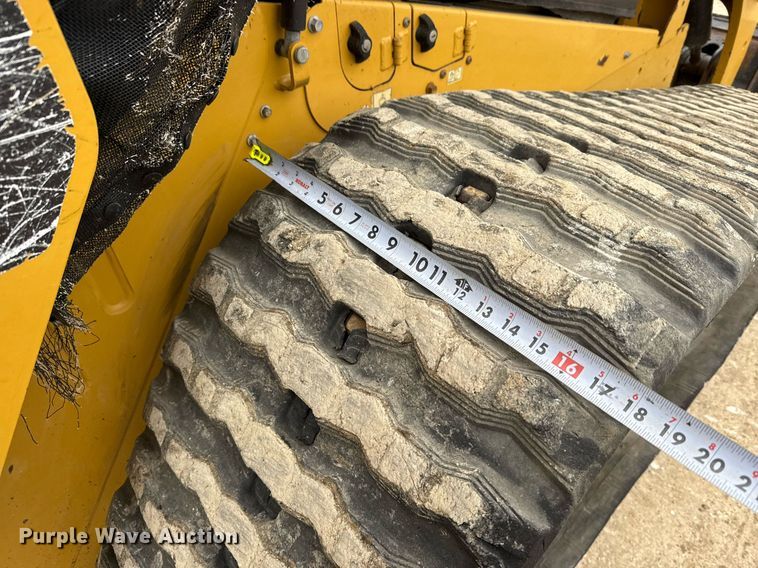 image for item ED5525 2018 Caterpillar 299D2 XHP tracked skid steer loader