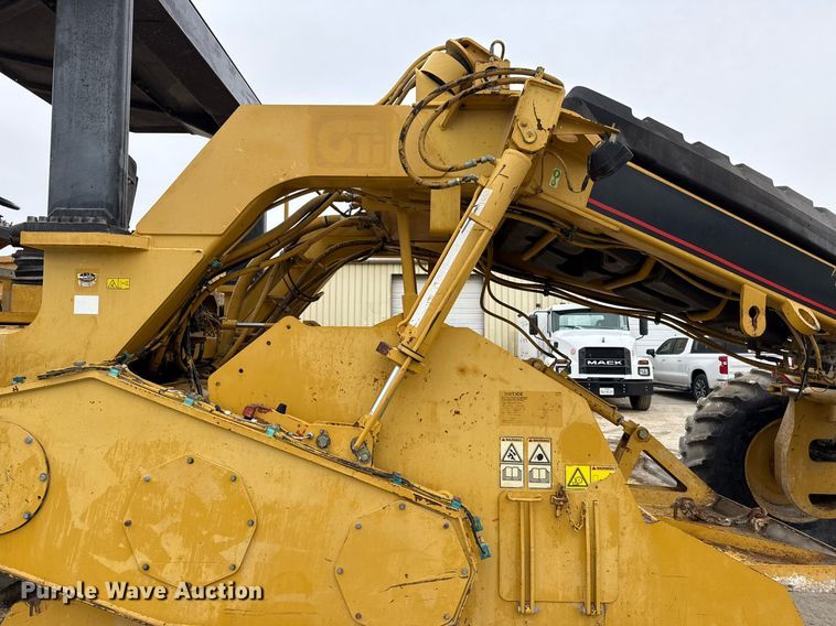 image for item ED5526 2006 Caterpillar RM-300 reclaimer