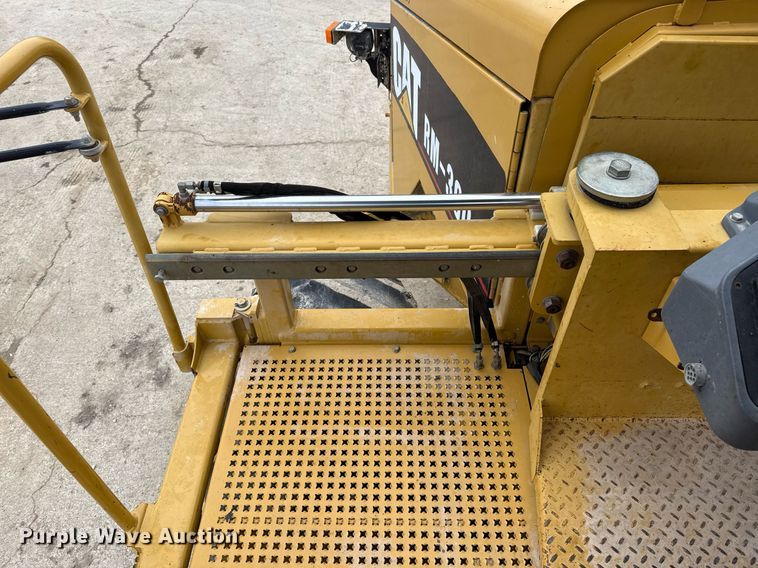 image for item ED5526 2006 Caterpillar RM-300 reclaimer