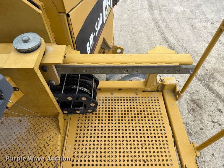 image for item ED5526 2006 Caterpillar RM-300 reclaimer