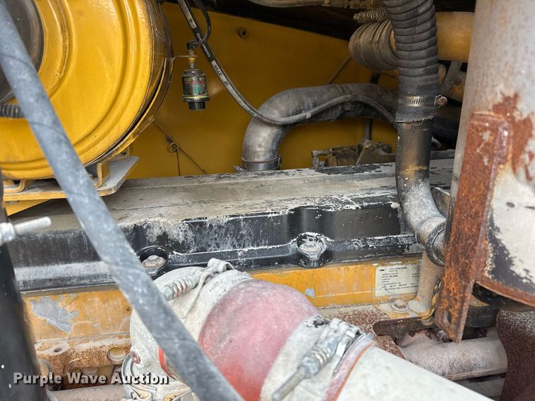 image for item ED5526 2006 Caterpillar RM-300 reclaimer