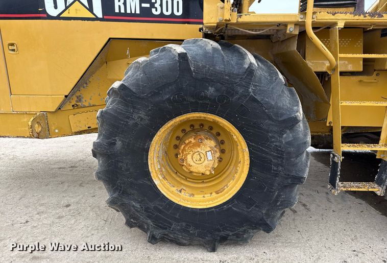 image for item ED5526 2006 Caterpillar RM-300 reclaimer