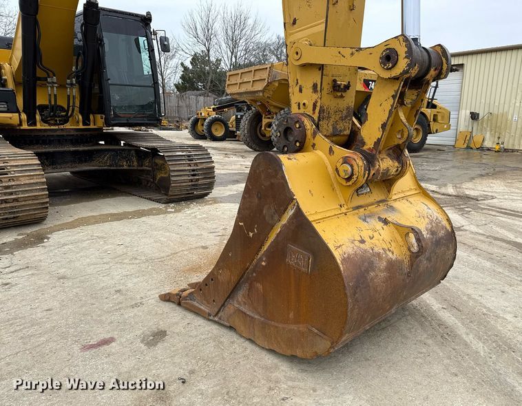 image for item ED5527 2014 Caterpillar 336E L excavator