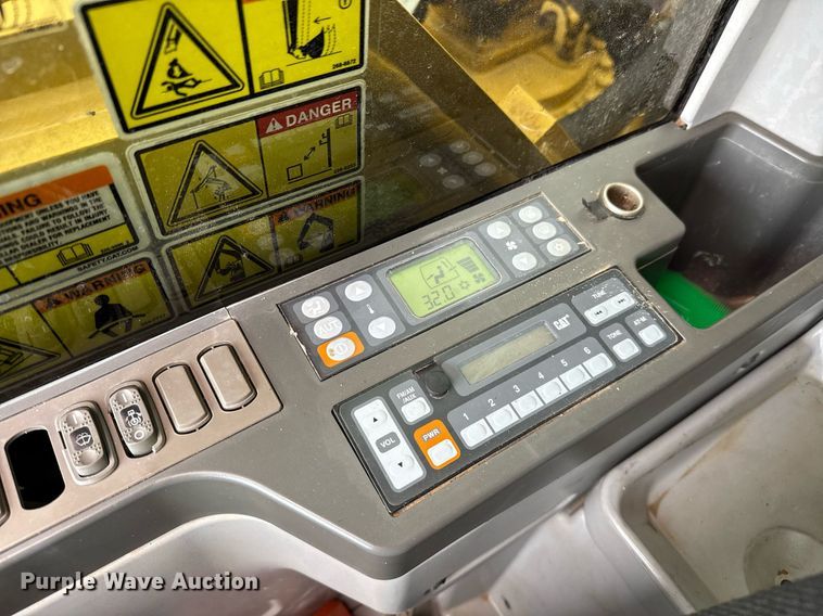 image for item ED5527 2014 Caterpillar 336E L excavator