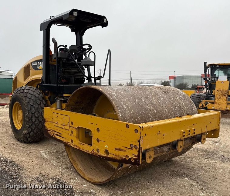 image for item ED5529 2016 Caterpillar CS56B single drum vibratory roller