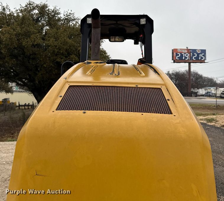 image for item ED5529 2016 Caterpillar CS56B single drum vibratory roller