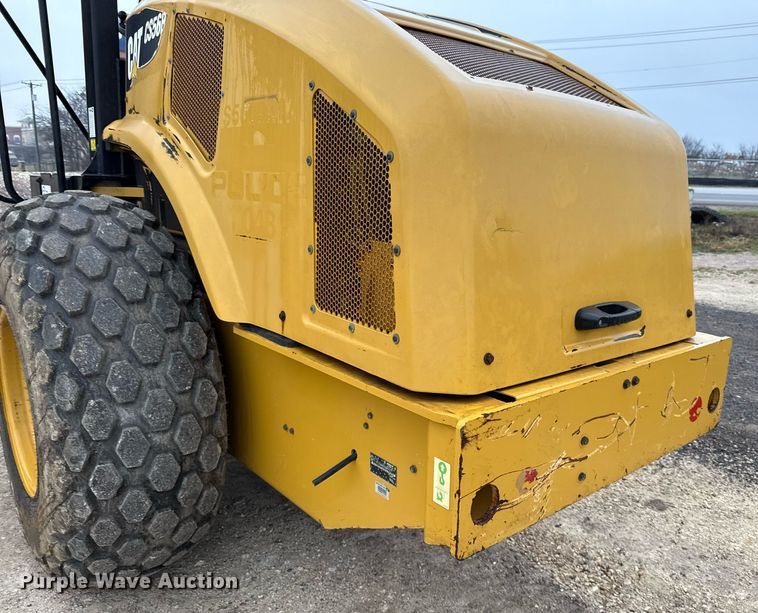 image for item ED5529 2016 Caterpillar CS56B single drum vibratory roller