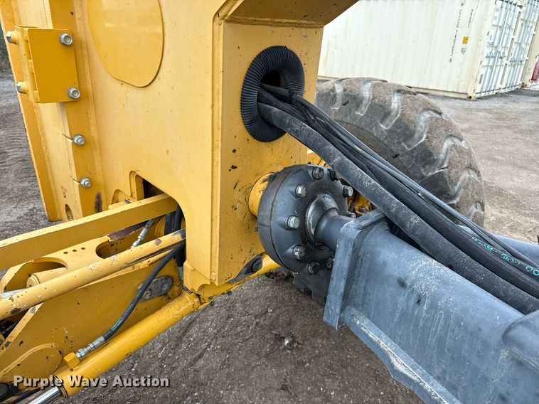 image for item ED5530 2015 John Deere 872GP motor grader